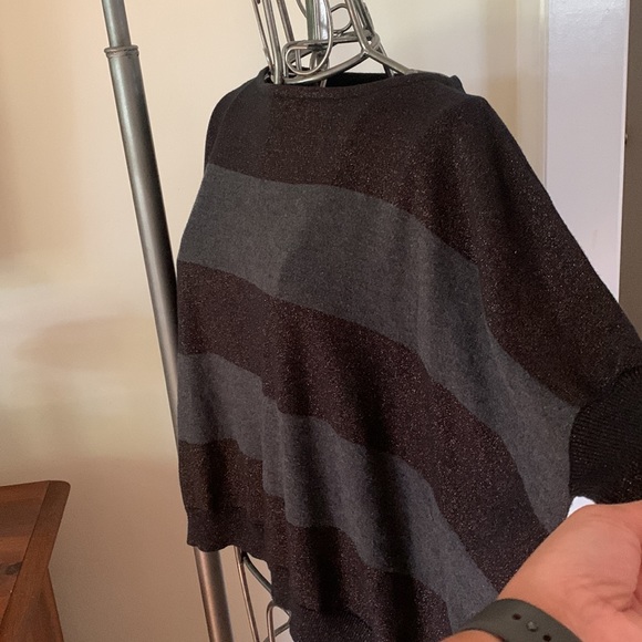 Sparkle and fade black and grey sweater top - Picture 4 of 6